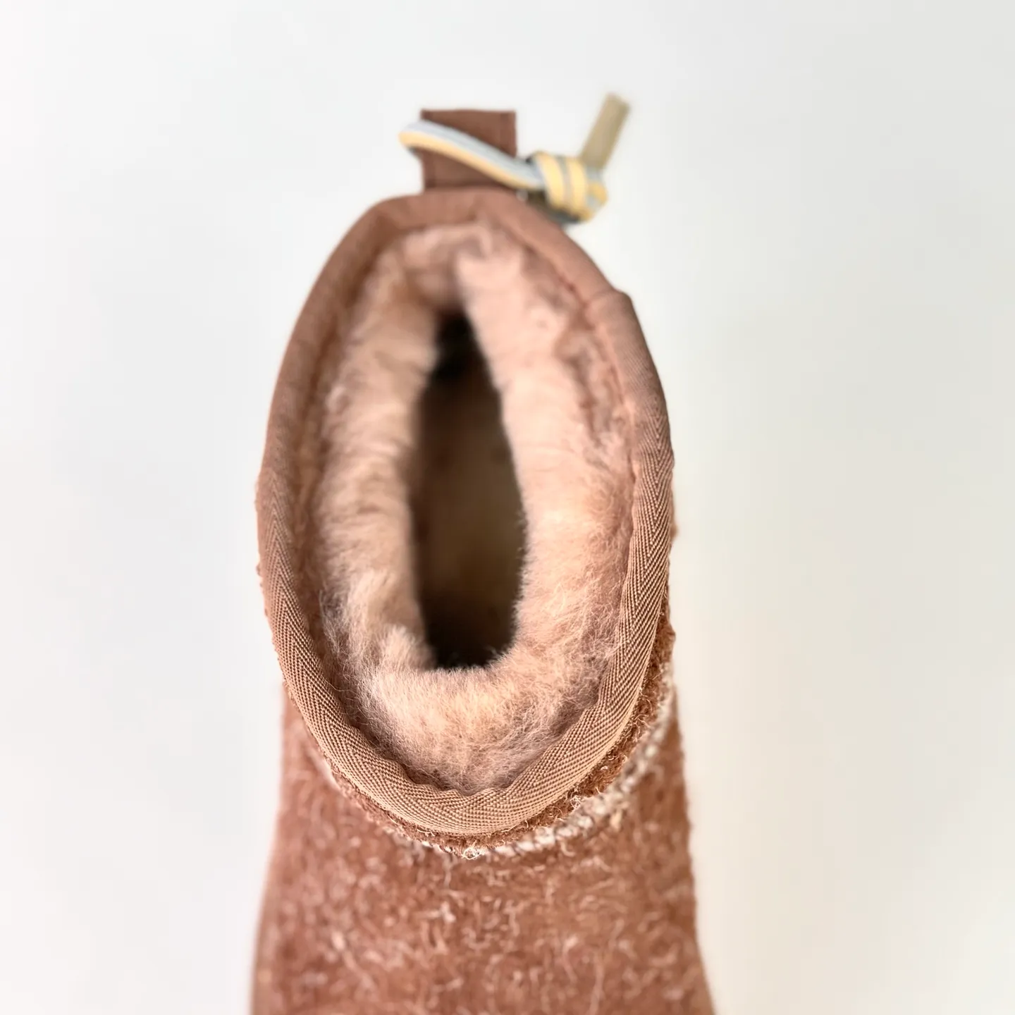 💰520 📦25 New Products for Autumn and Winter | Biarritz · UGG New Products for Autumn and Winter Classic Novelty Series (Biarritz Style) 🔥 I have been recently picked up by this Biarritz model ￼￼[草草R][草草R][草草R] 📦The entire series of Biarritz is now online ❄️There are Tasman slip-ons and ultra-short boots suitable for autumn and winter. ✔️🔘 Tasman Biarritz model Shoe size: 36-40 Color: mustard seed/light oak brown ✔️🔘Classic super short boots Biarritz model shoe size: 36-40 Color: mustard seed/light oak brown 🍁Let’s create our own uniqueness together this autumn and winter ✔️ In the collision of classics and personality 💫 Find your unique relaxed style 😎 This style is very UGG!